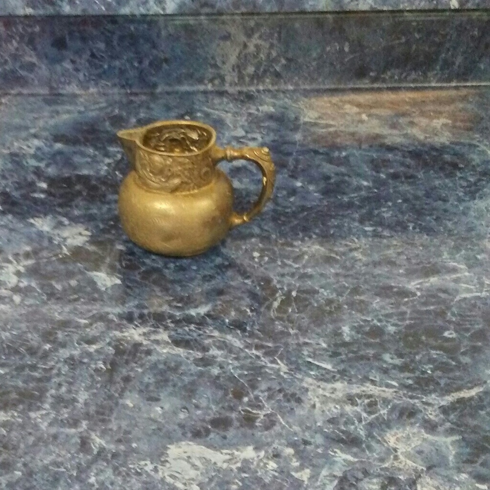 1822Solid silver vintage creamer